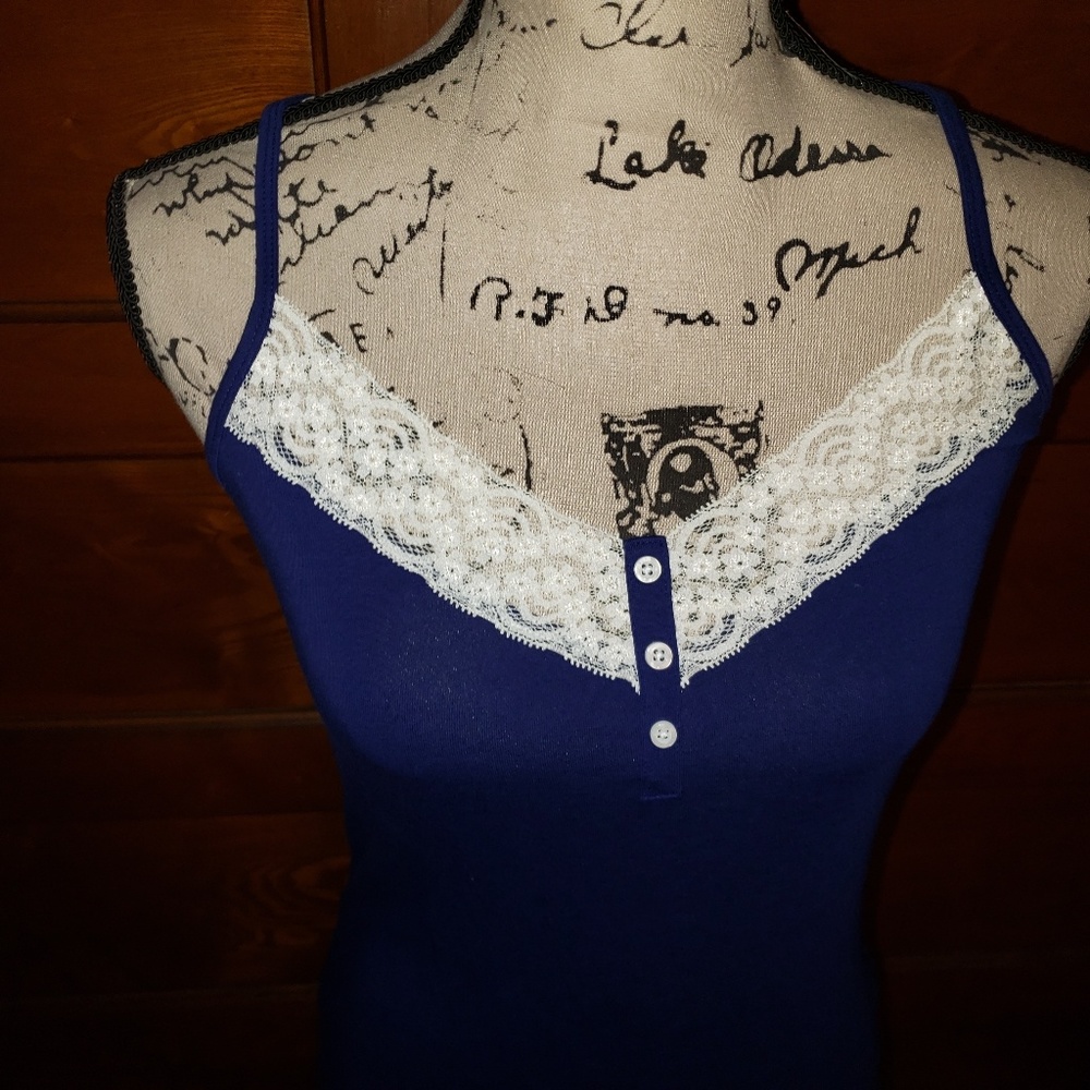 Deep Blue Tank - Picture 3 of 5